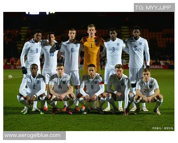 足球场上的璀璨星辰与激情岁月的诗意交响 足球场上的璀璨星辰与激情岁月的诗意交响